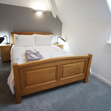 Stunning Central Exeter Apartment With Balcony And Fantastic View Bagian luar foto