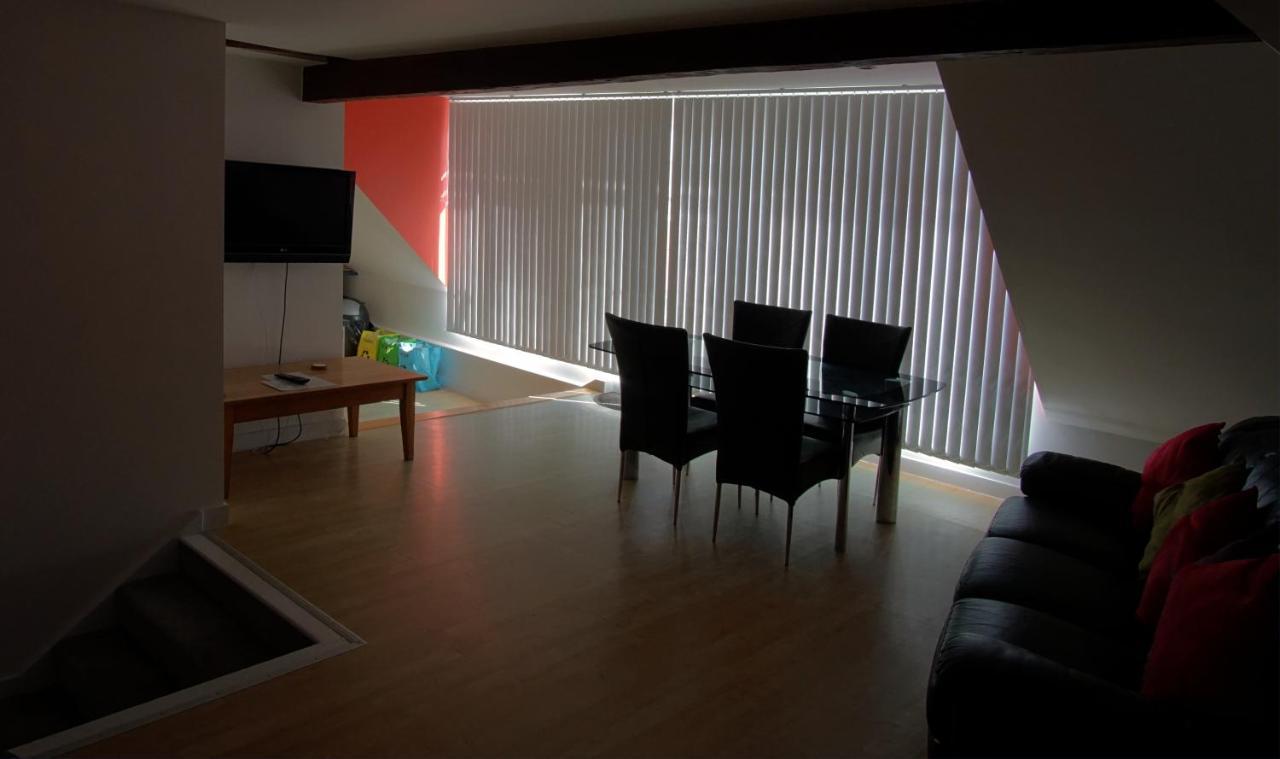 Stunning Central Exeter Apartment With Balcony And Fantastic View Bagian luar foto