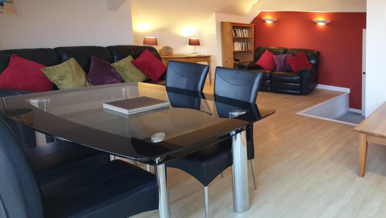 Stunning Central Exeter Apartment With Balcony And Fantastic View Bagian luar foto